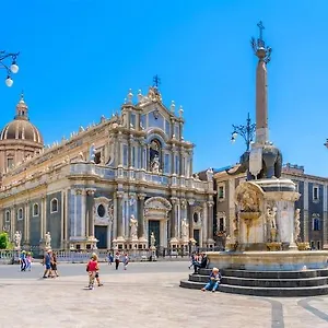 https://capuana-house.catania-hotels.net